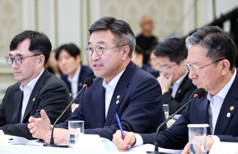 檢 해체 후 합수본 존치 놓고…법무·...